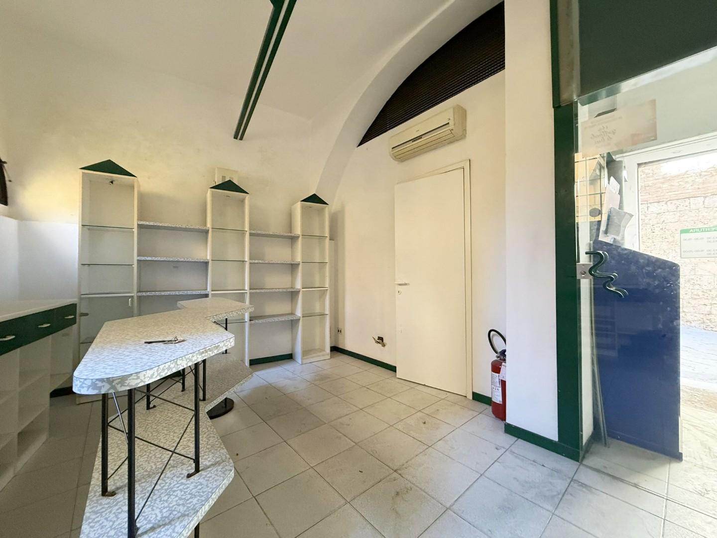 Locale commerciale in affitto, Siena centro storico