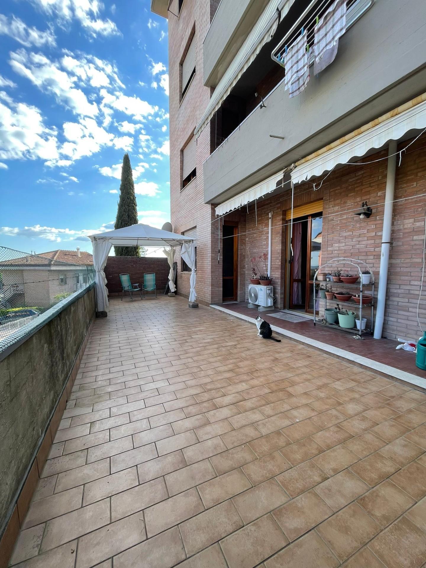 Appartamento con giardino, Siena vico alto