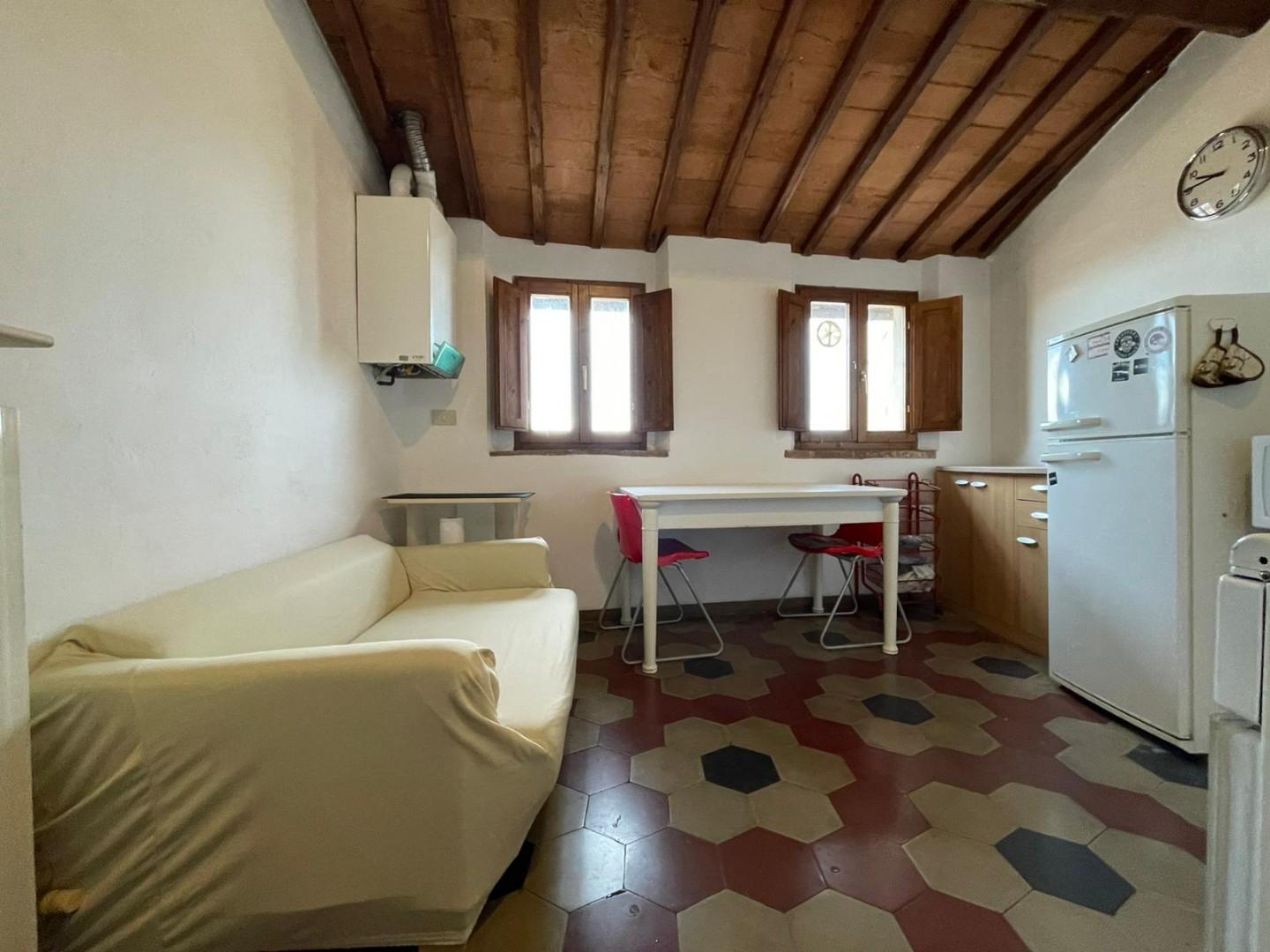 Trilocale arredato in affitto, Siena centro storico