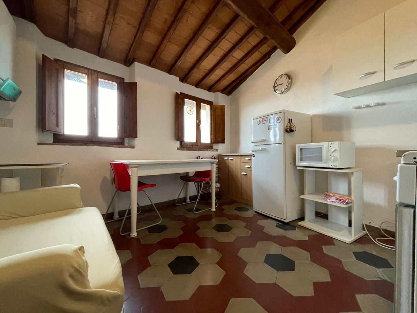 Trilocale arredato in affitto, Siena centro storico