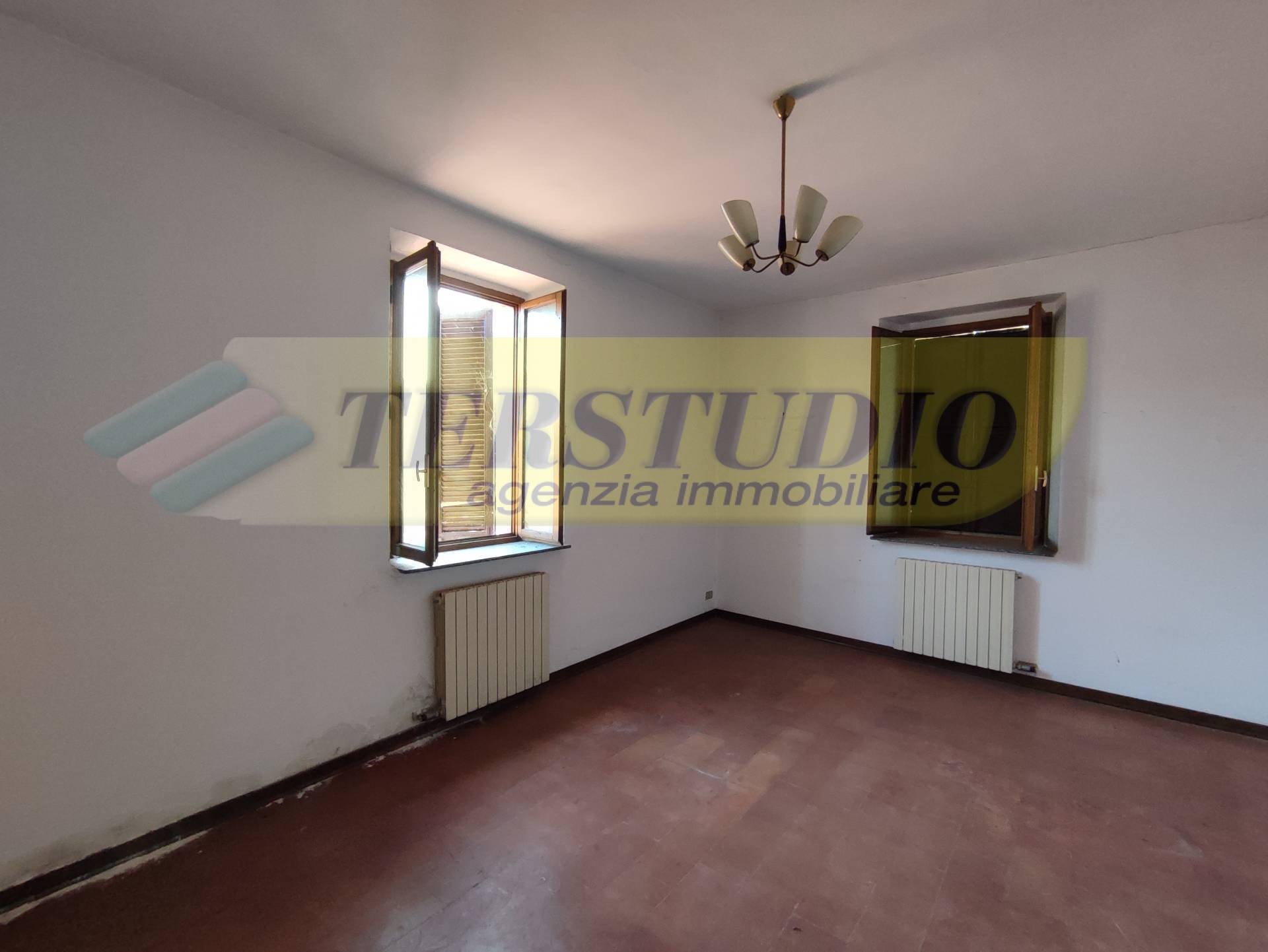 PALAZZINA in vendita a Pontida