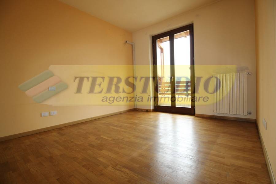 Trilocale in affitto a Brembate di Sopra