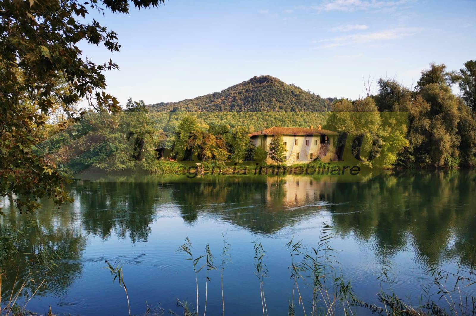 Rustico in vendita a Pontida