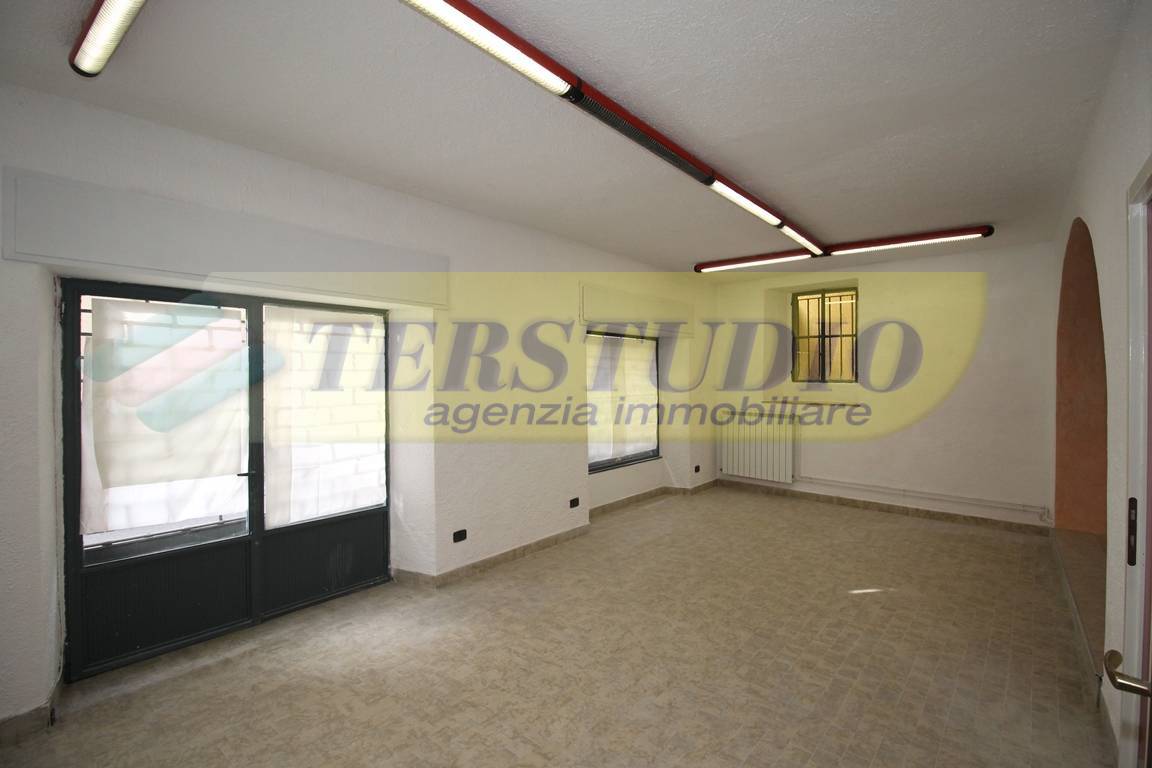 Studio/Ufficio in affitto a Pontida