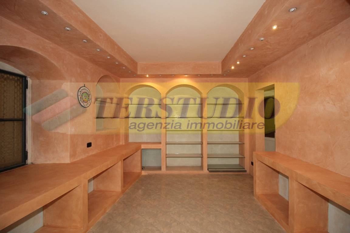 Studio/Ufficio in affitto a Pontida