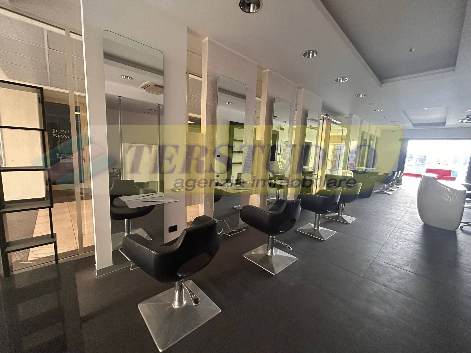 Studio/Ufficio in vendita a Capriate San Gervasio, Capriate