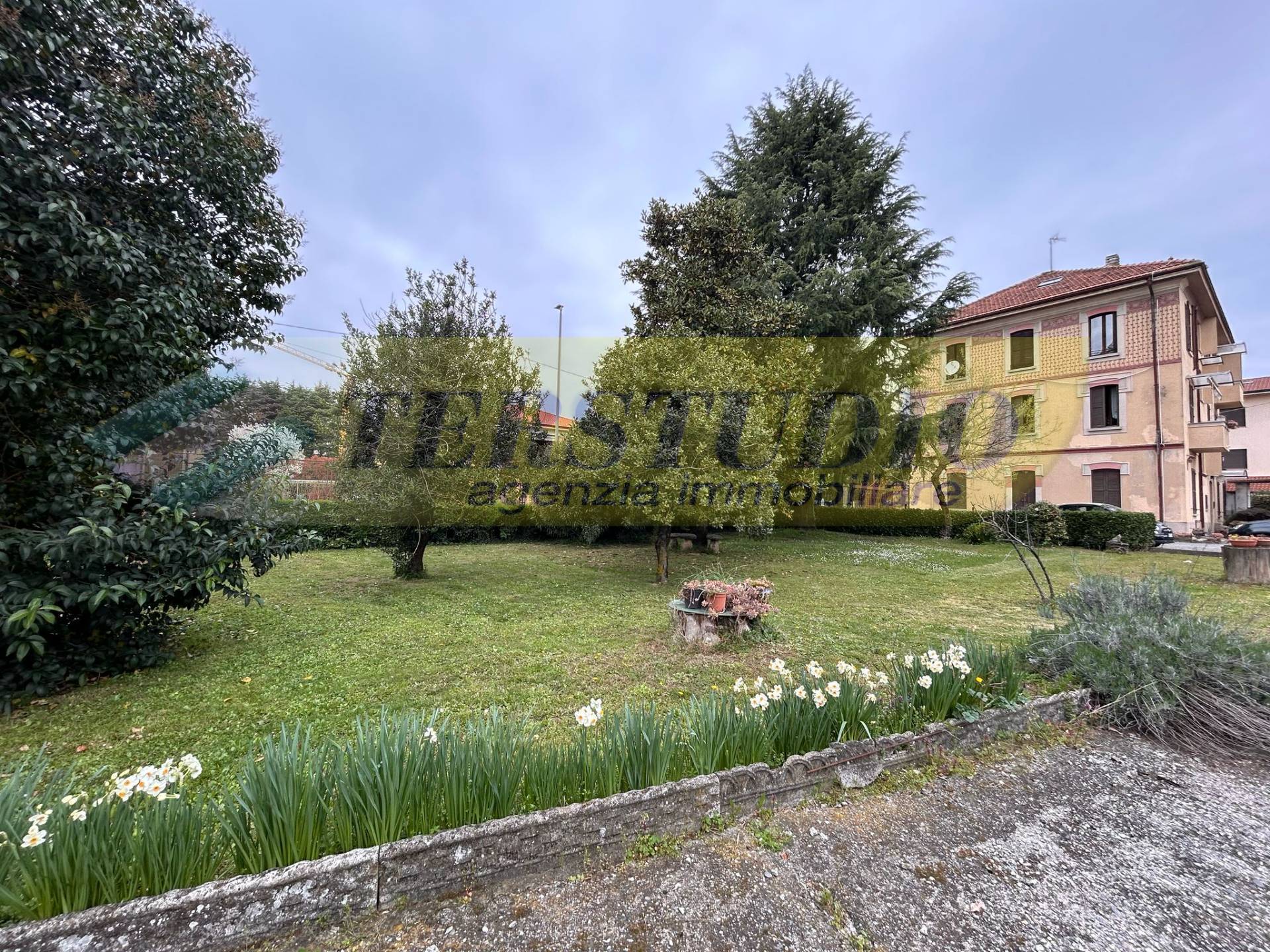 PALAZZINA in vendita a Robbiate