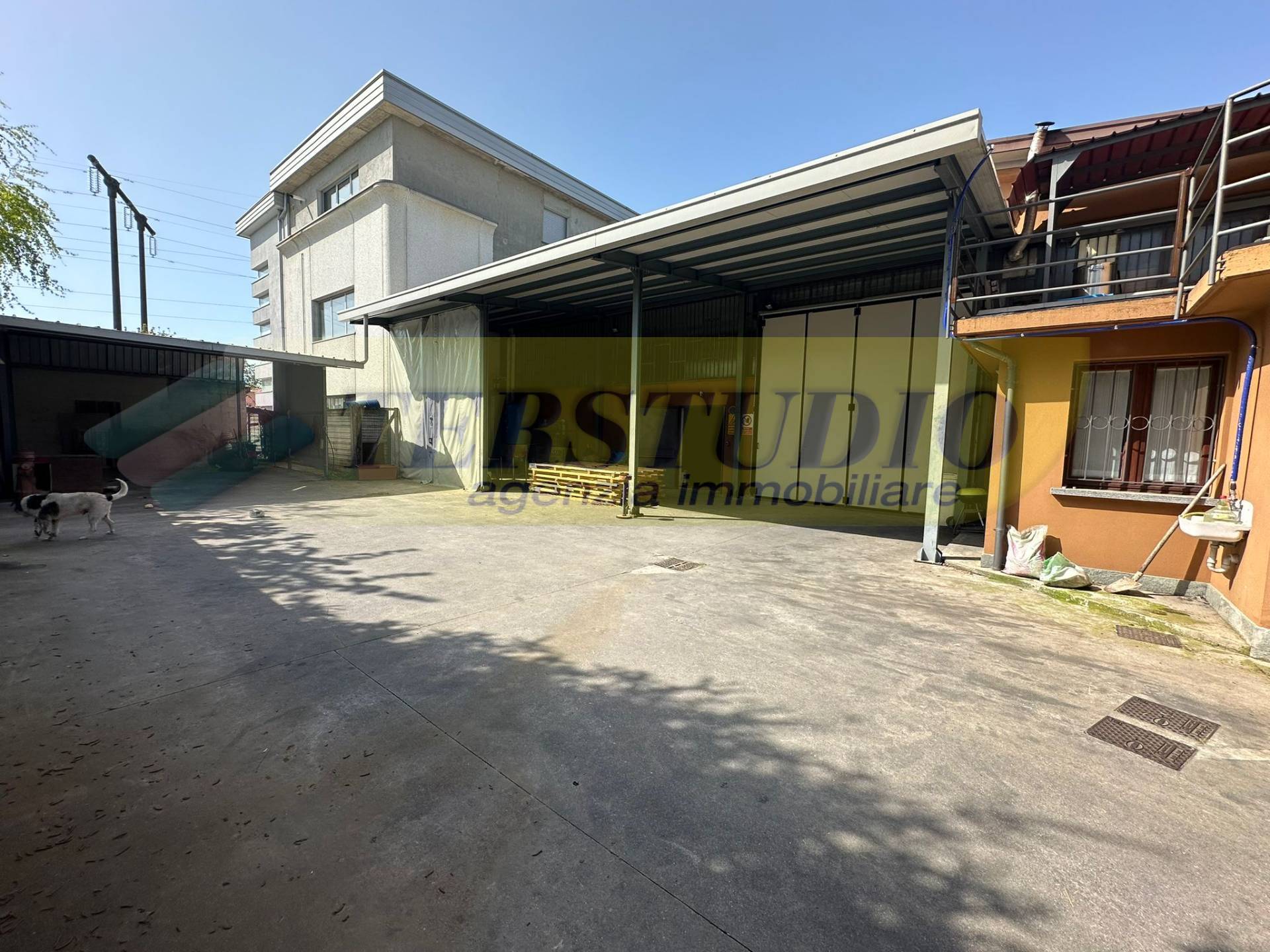 Capannone in vendita a Bottanuco