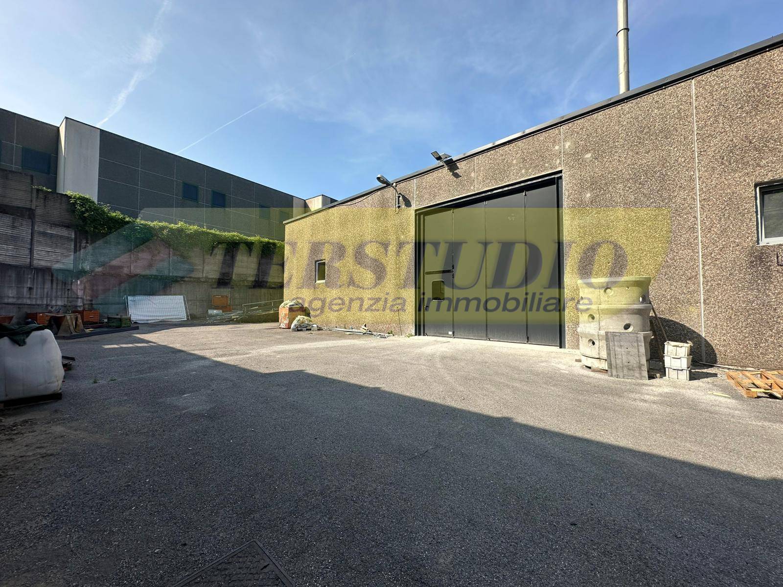 Capannone in affitto a Monte Marenzo