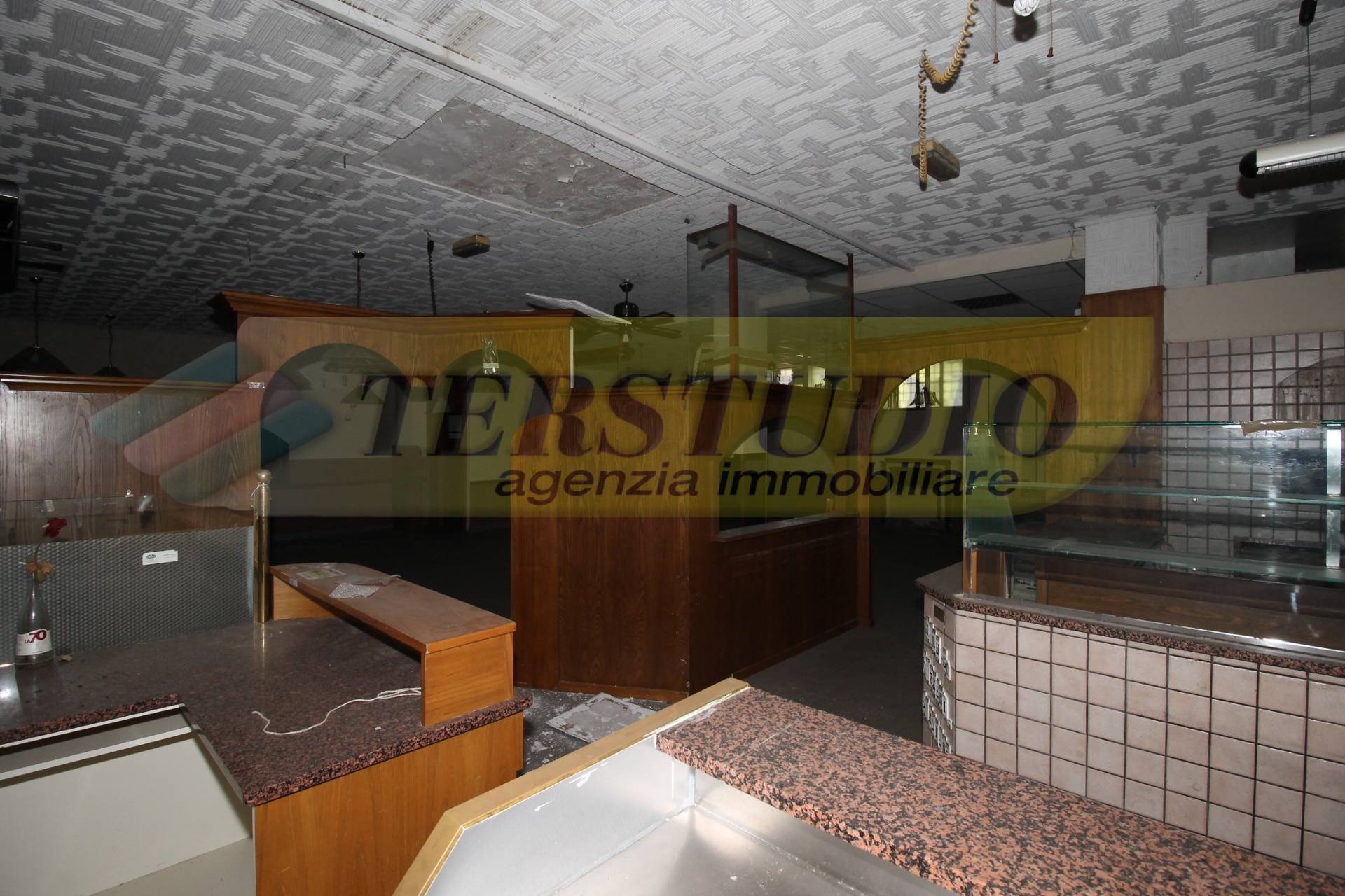 Locale commerciale in vendita a Mozzo, Dorotina