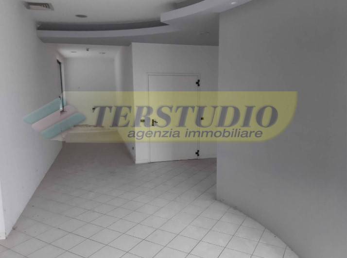 Capannone in vendita a Capriate San Gervasio, San Gervasio