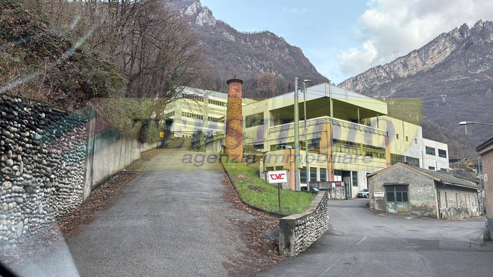 Capannone in vendita a Lecco