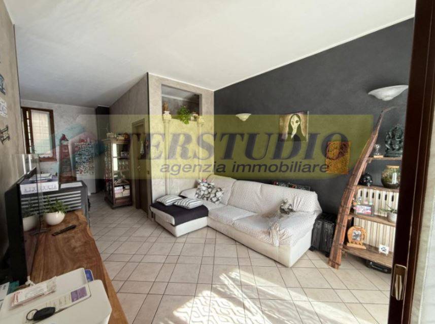 Trilocale in vendita a Capriate San Gervasio, Capriate