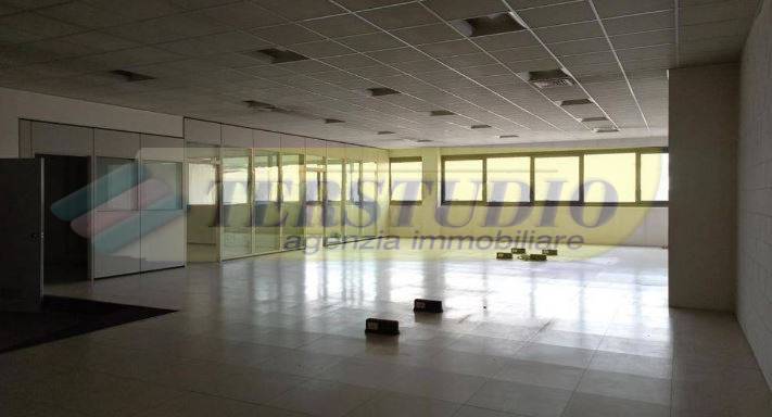 Capannone in vendita a Bellusco