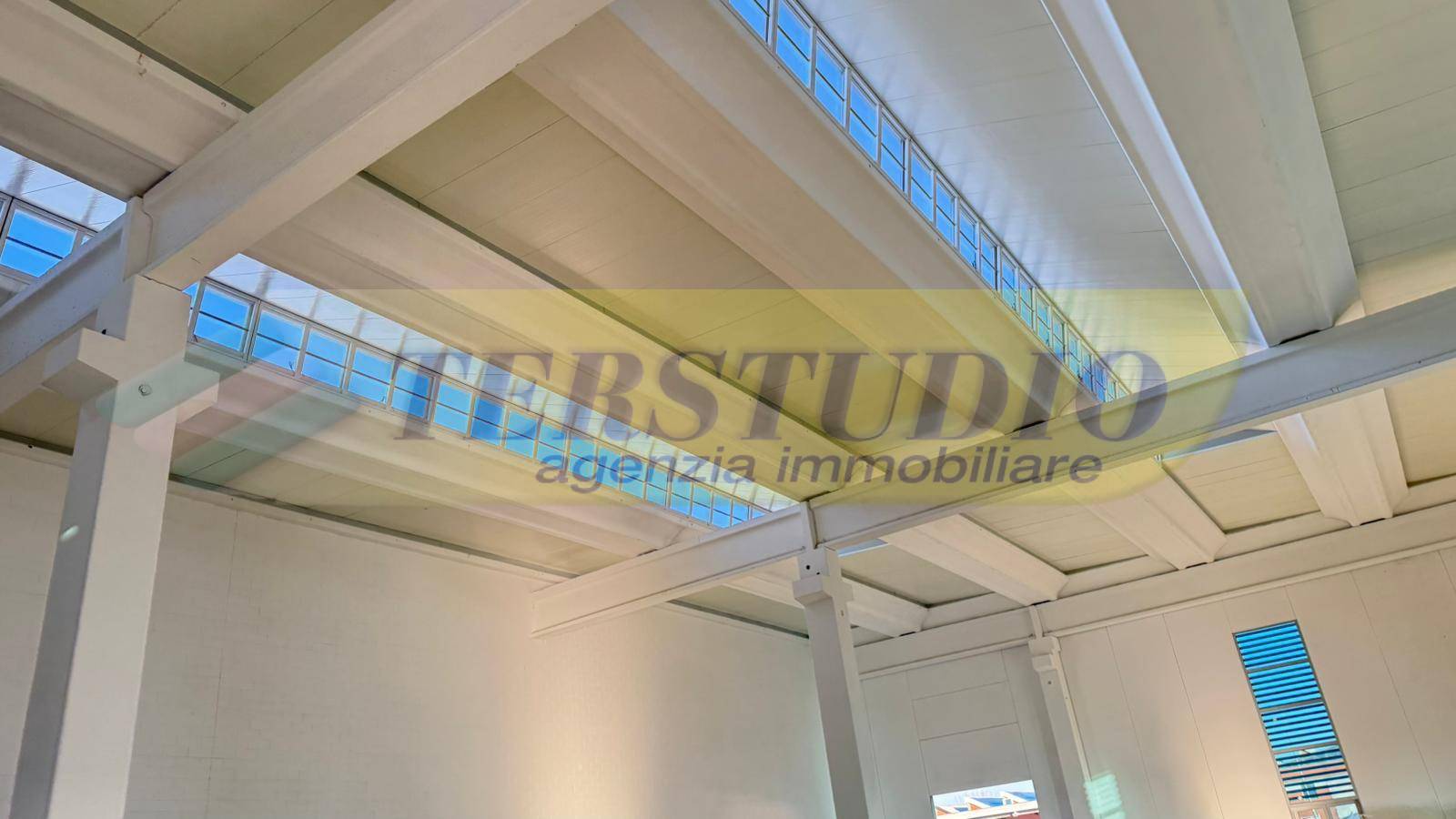 Capannone in affitto a Ponte San Pietro
