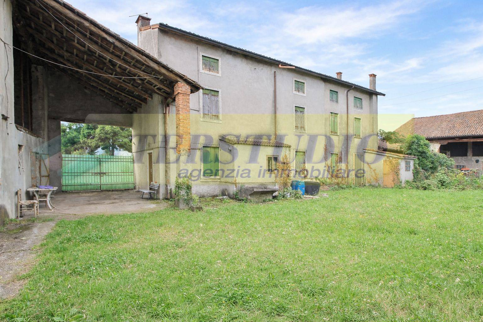 Rustico in vendita a Calolziocorte