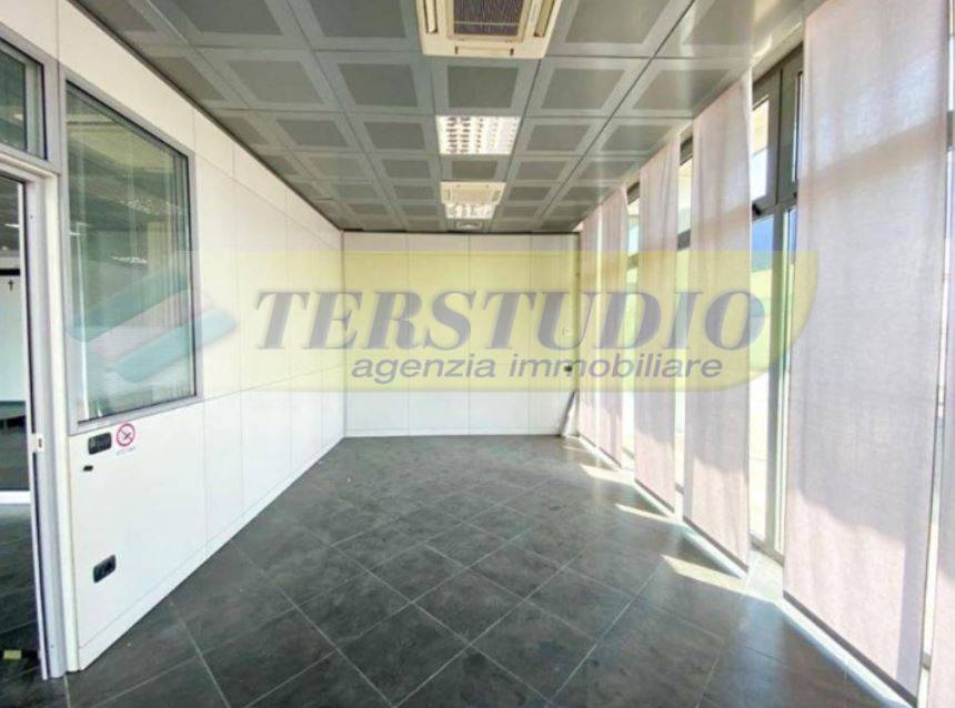 ufficio - laboratorio in affitto a Calolziocorte