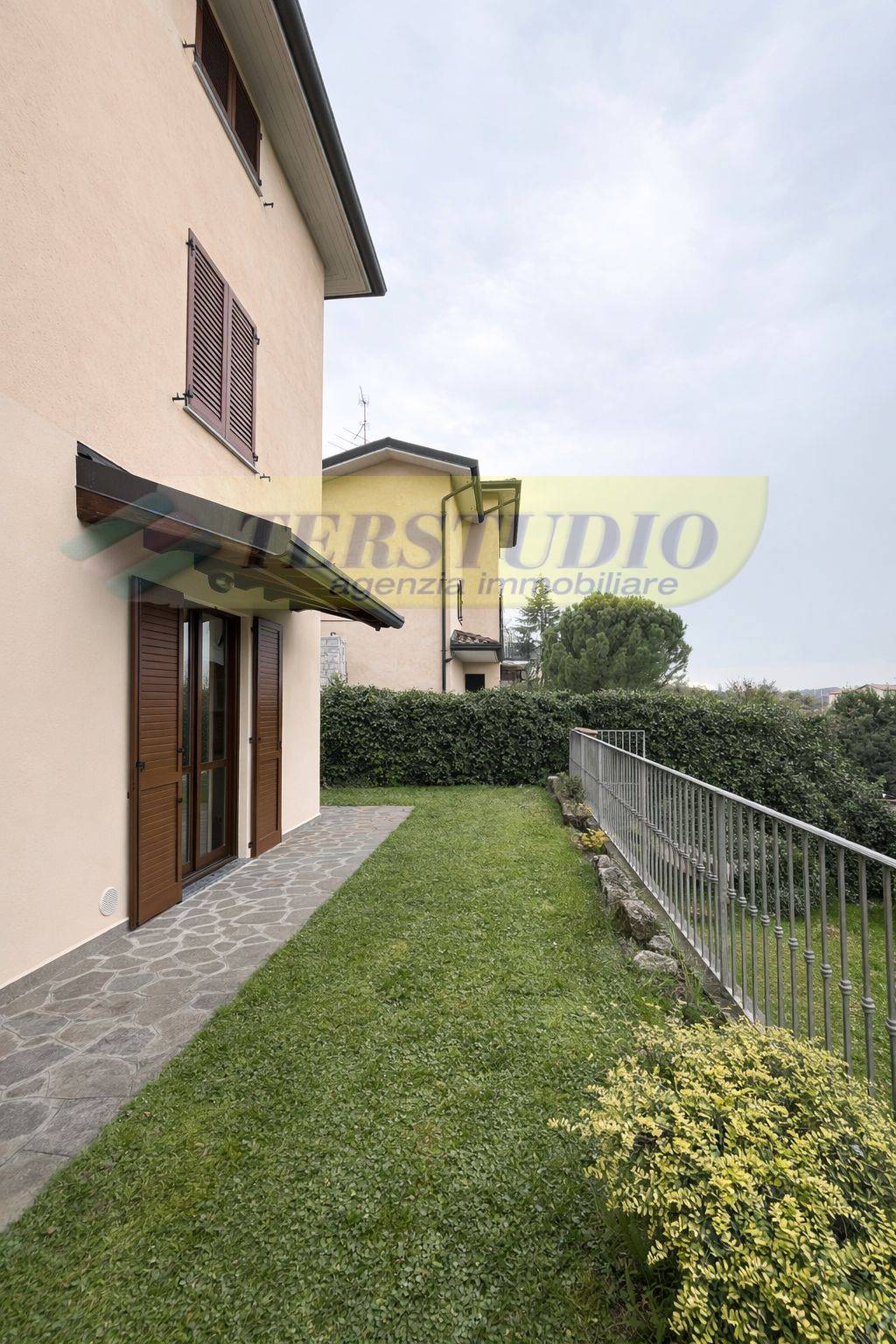 Villa in vendita a Villa d'Adda