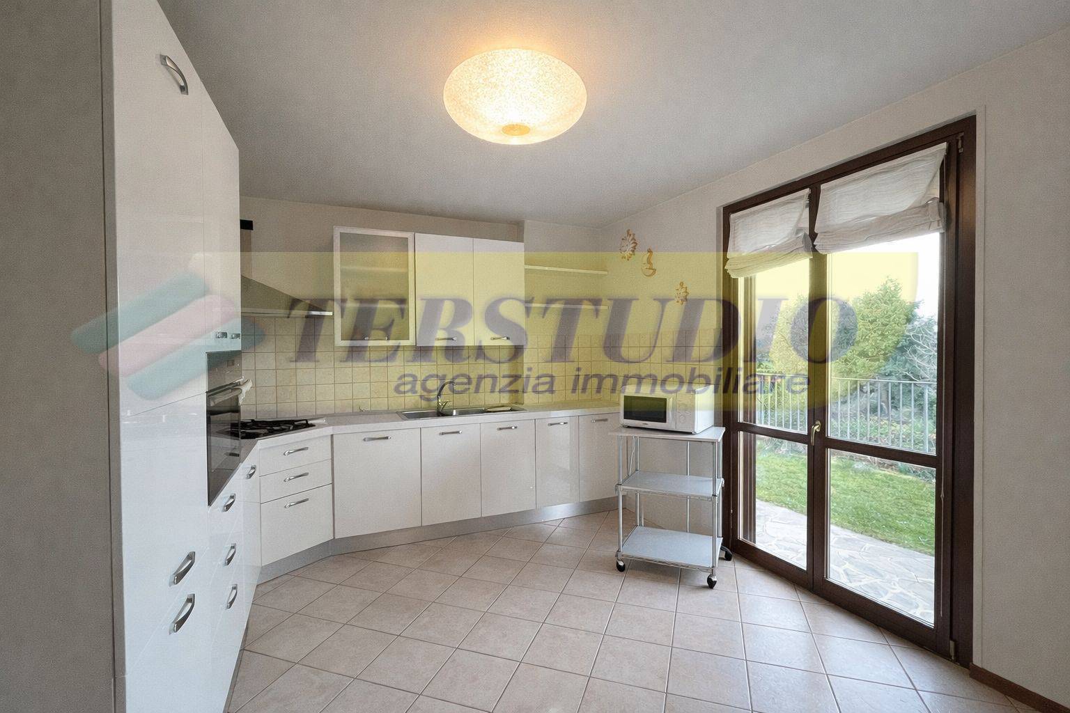 Villa in vendita a Villa d'Adda