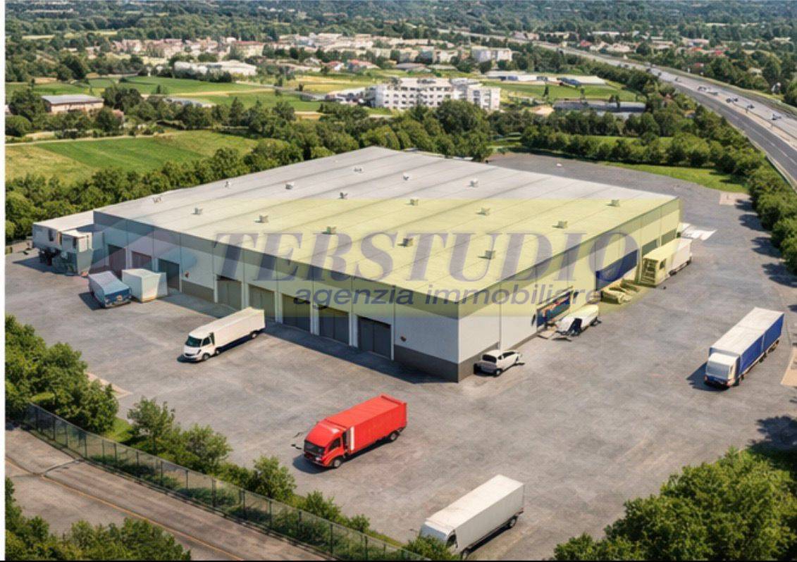 Capannone in vendita a Olgiate Molgora
