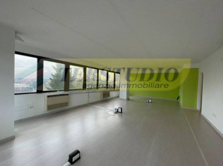Studio/Ufficio in affitto a Vaprio d'Adda