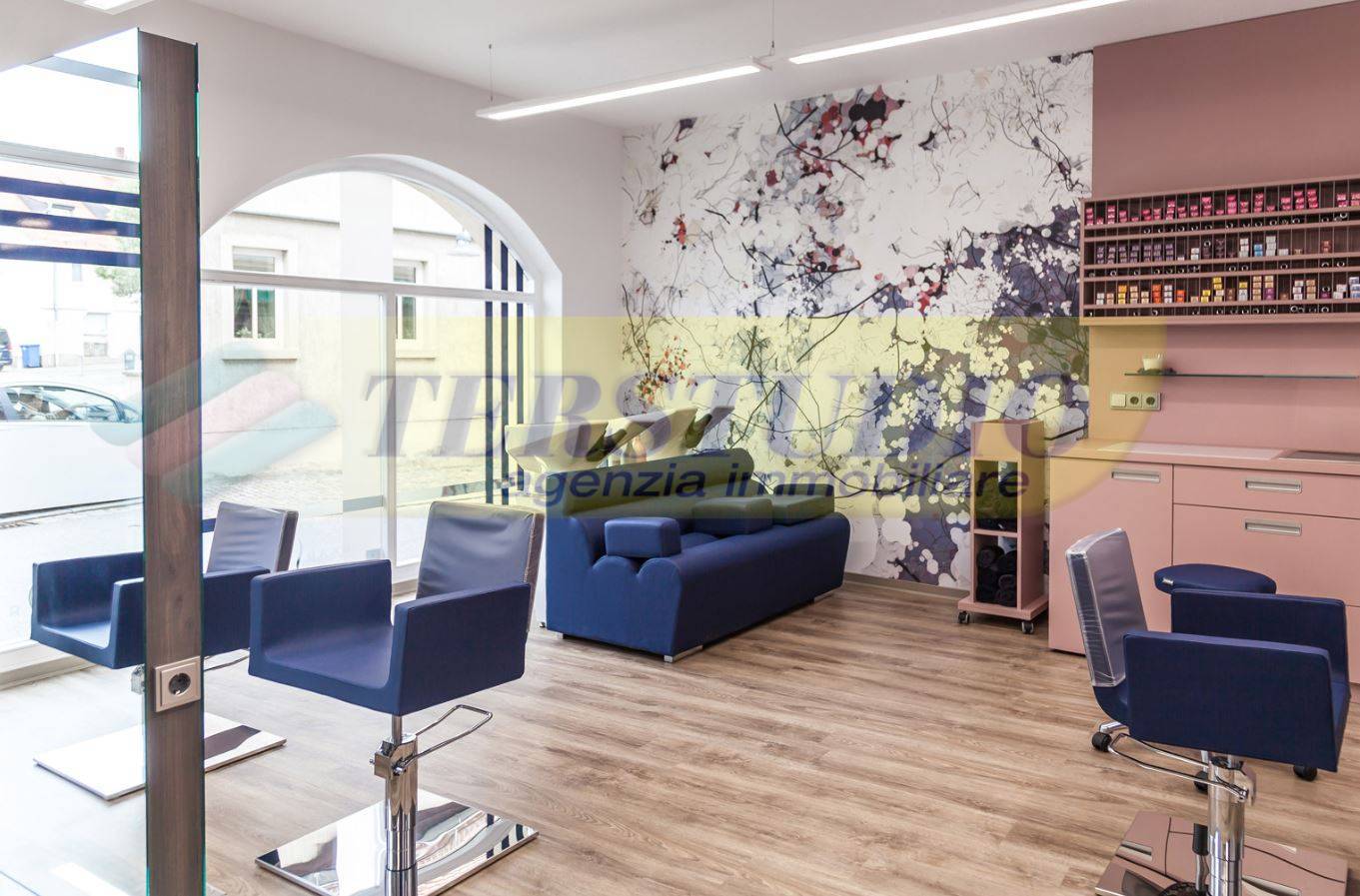 Negozio in affitto a Trezzo sull'Adda