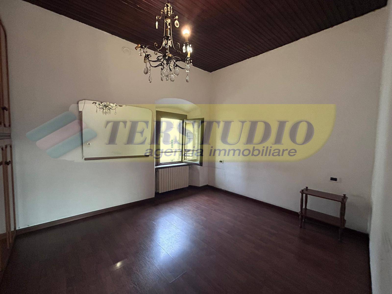 Trilocale in vendita a Caprino Bergamasco, Sant'Antonio