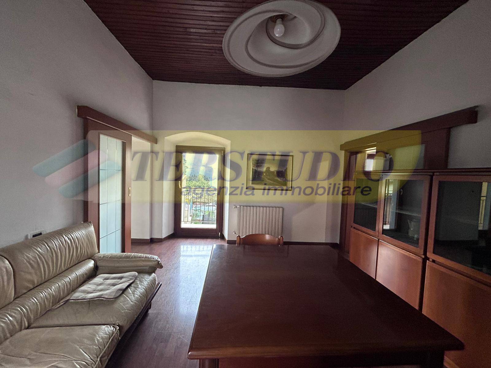 Trilocale in vendita a Caprino Bergamasco, Sant'Antonio