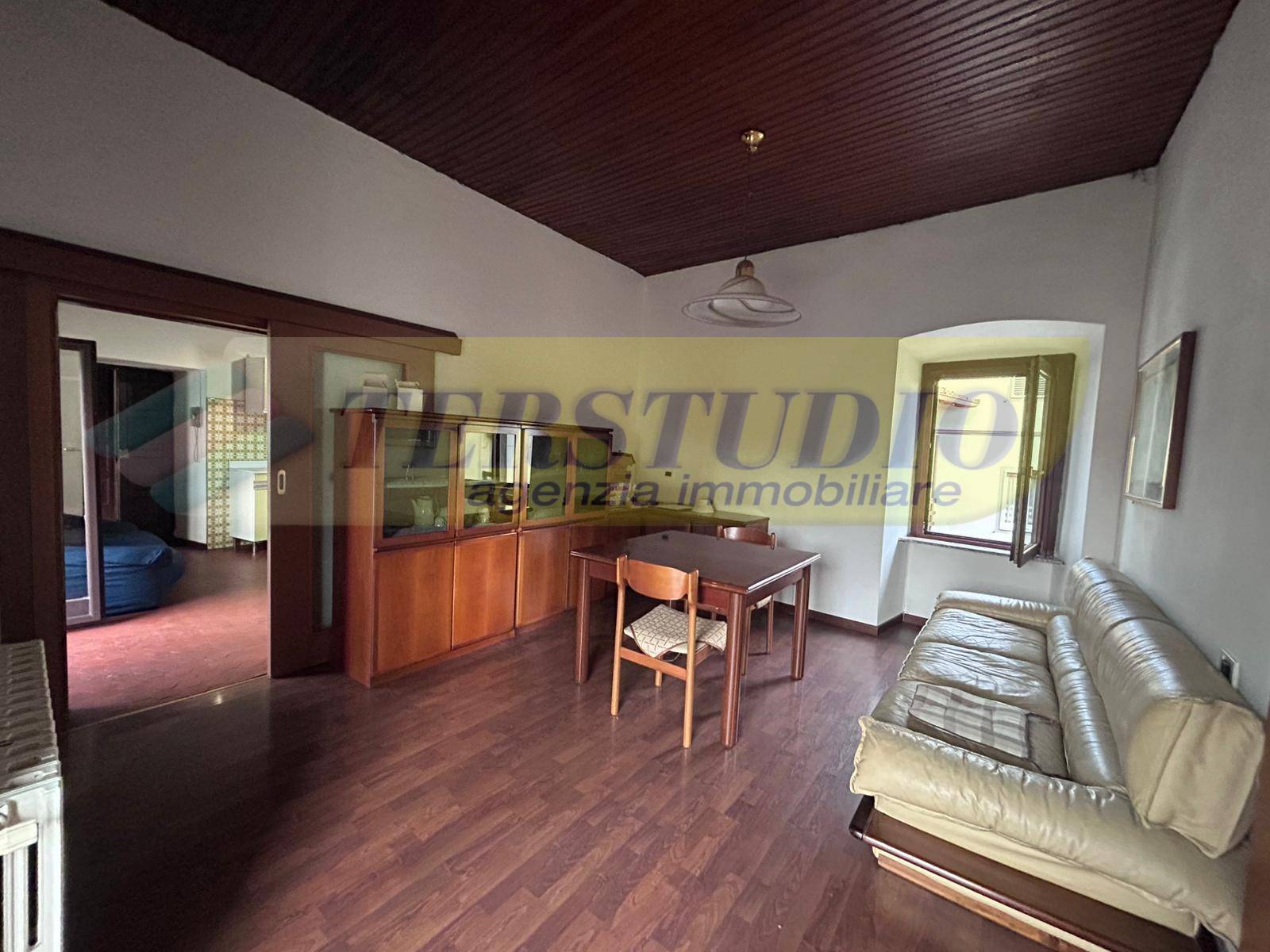 Trilocale in vendita a Caprino Bergamasco, Sant'Antonio