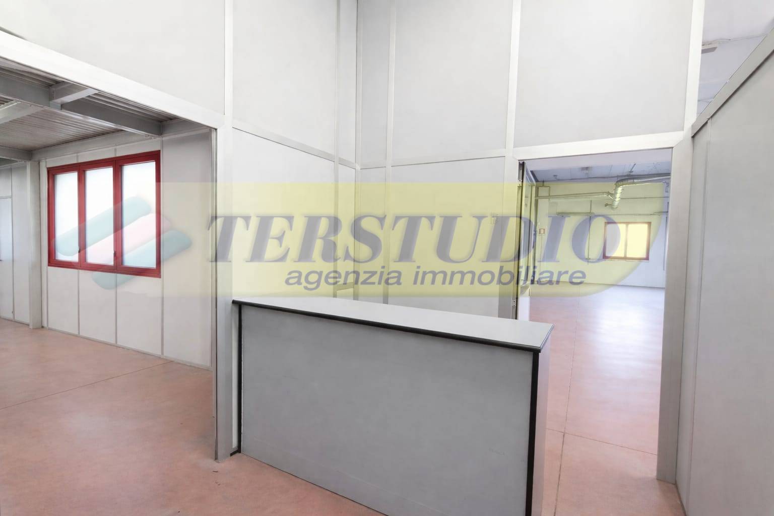 Capannone in vendita a Paullo