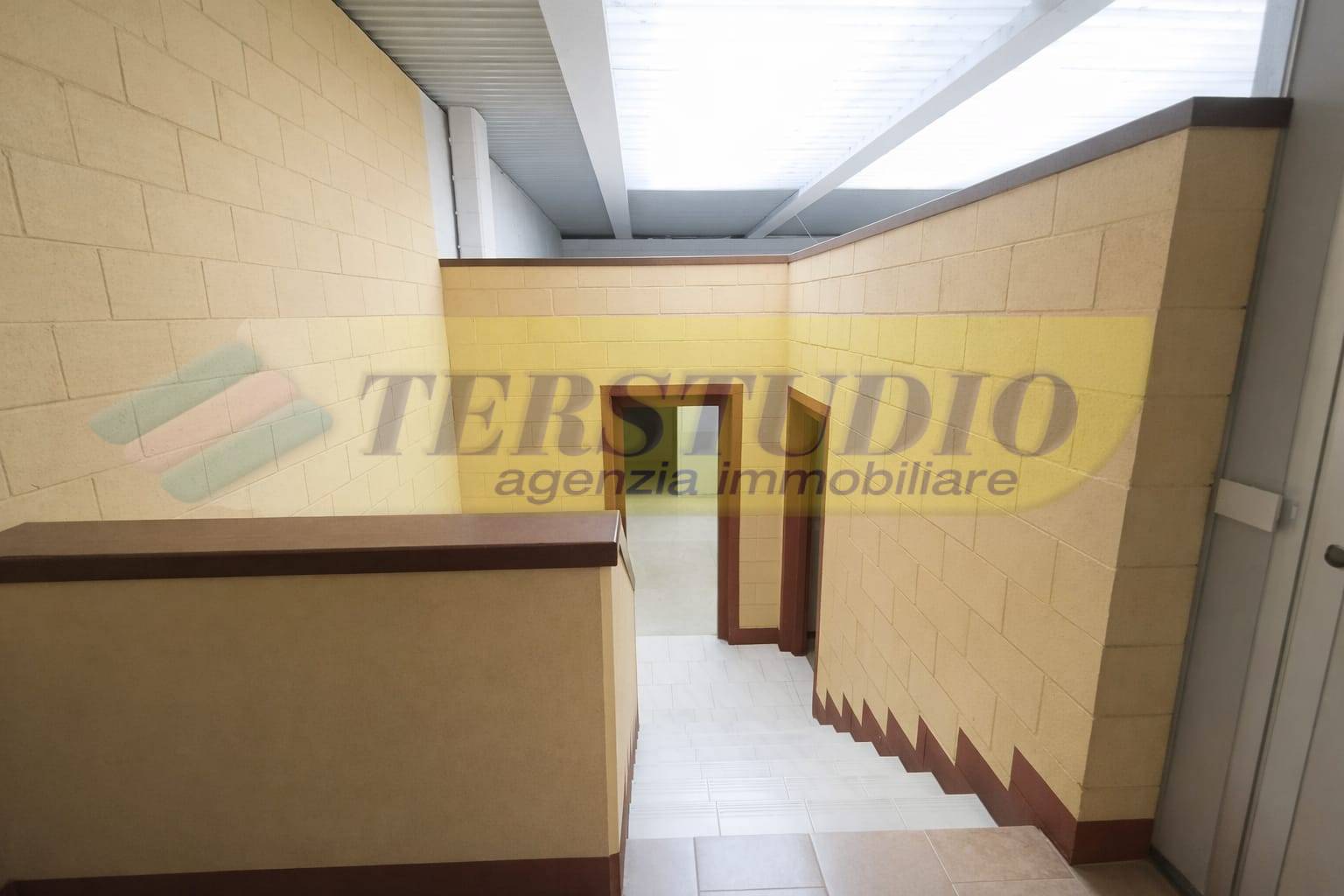 Capannone in vendita a Paullo