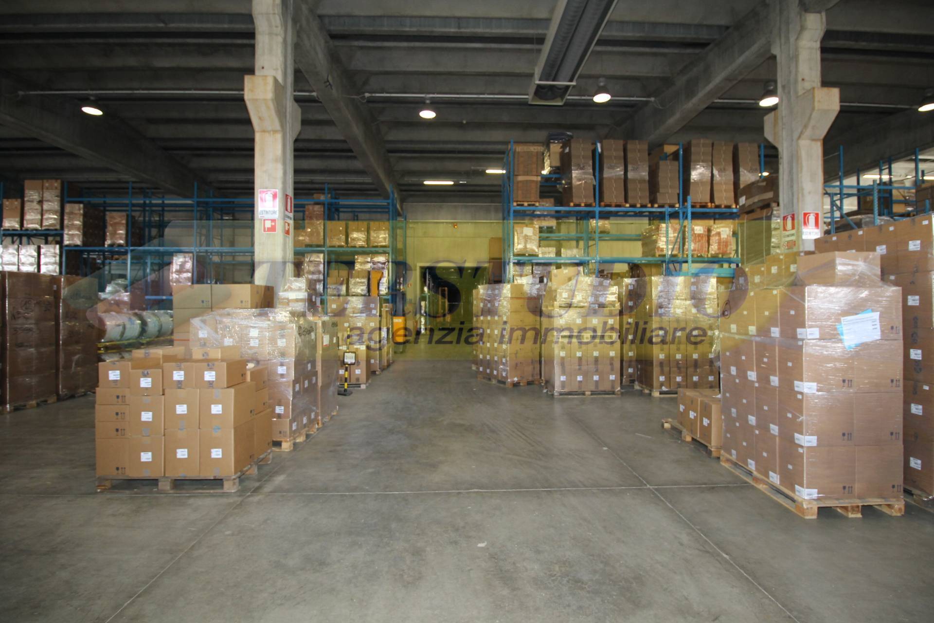 Capannone in vendita a Bottanuco