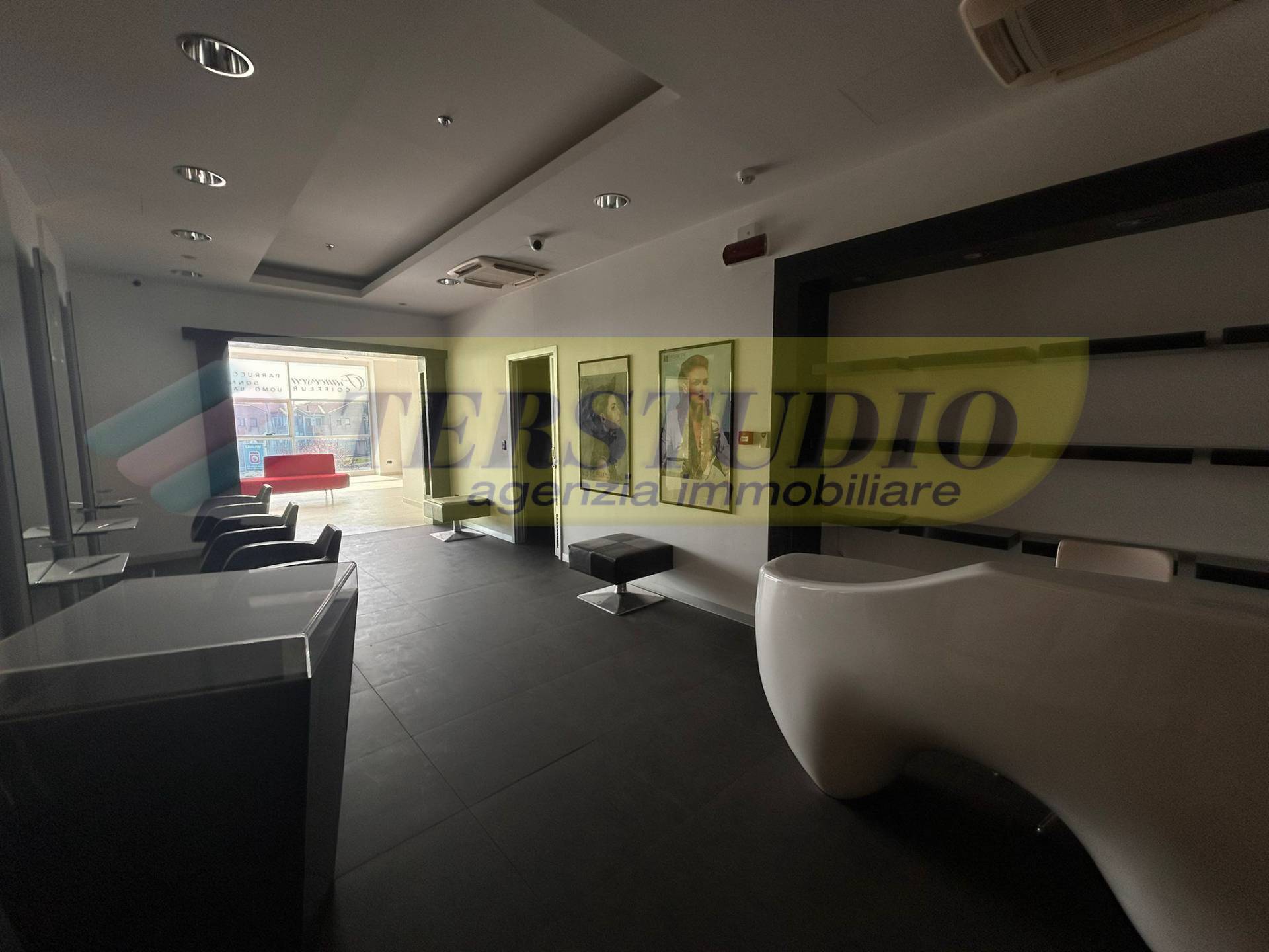 Studio/Ufficio in vendita a Capriate San Gervasio, Capriate