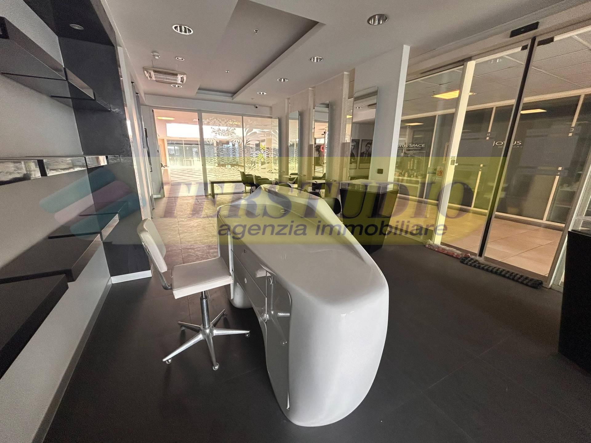 Studio/Ufficio in vendita a Capriate San Gervasio, Capriate