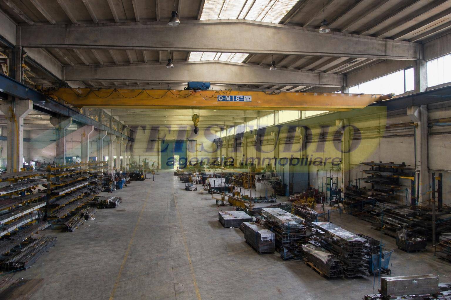 Capannone in vendita a Ronco Briantino