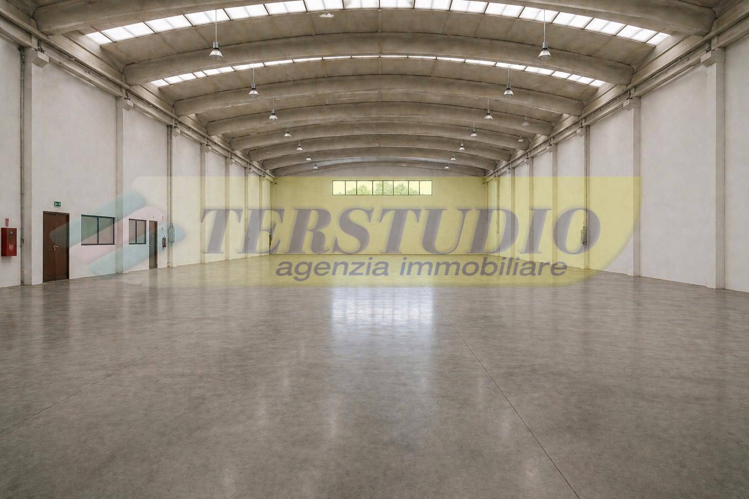 Capannone in vendita a Lecco