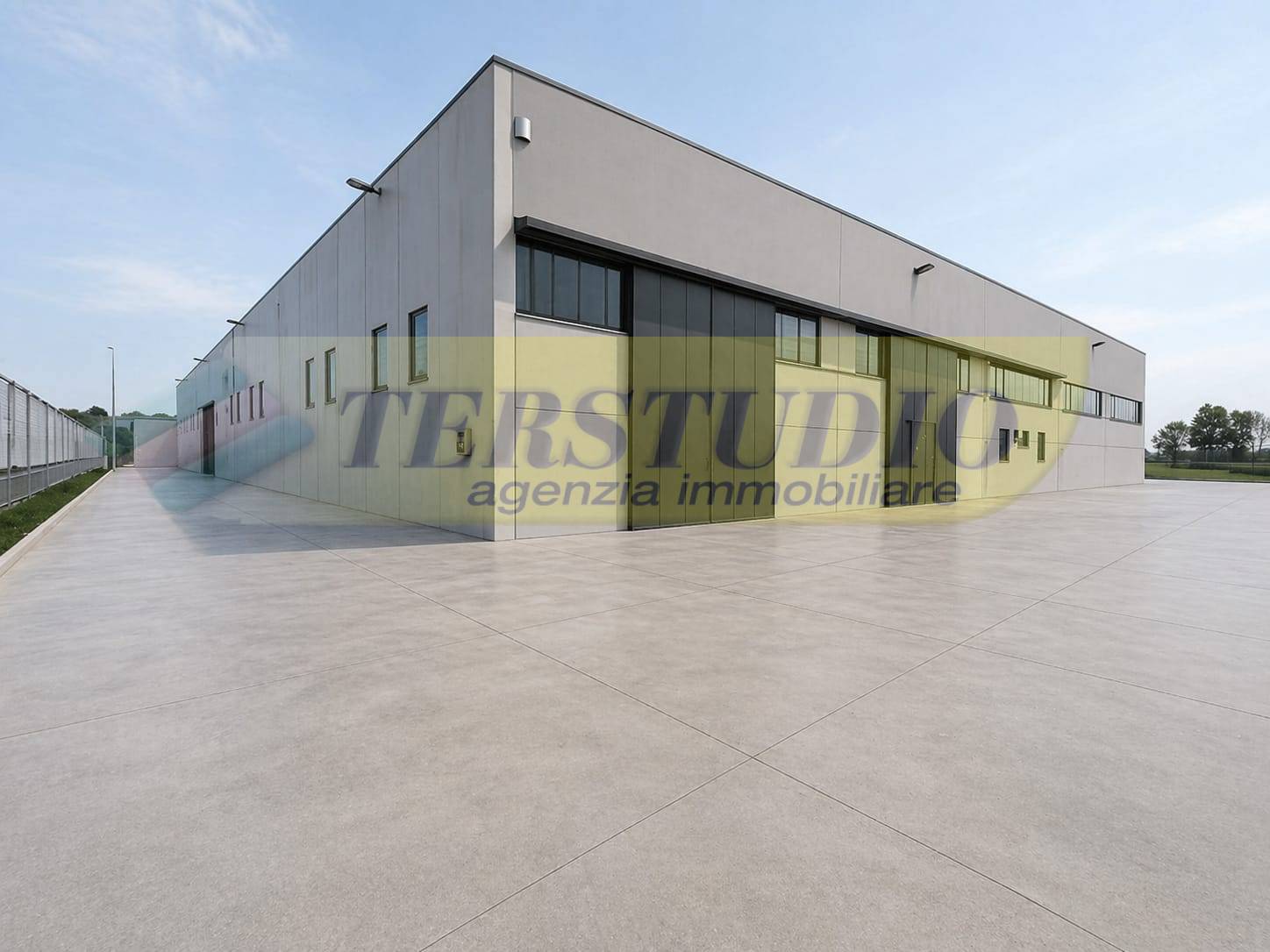 Capannone in vendita a Bottanuco