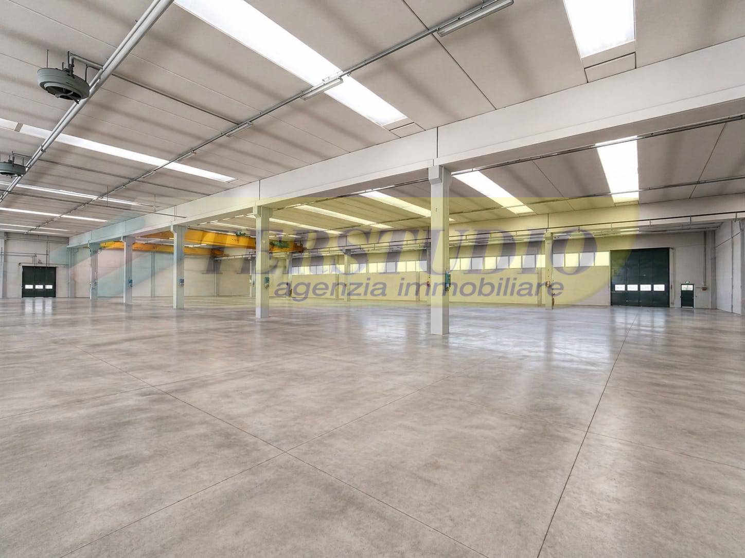 Capannone in vendita a Bottanuco