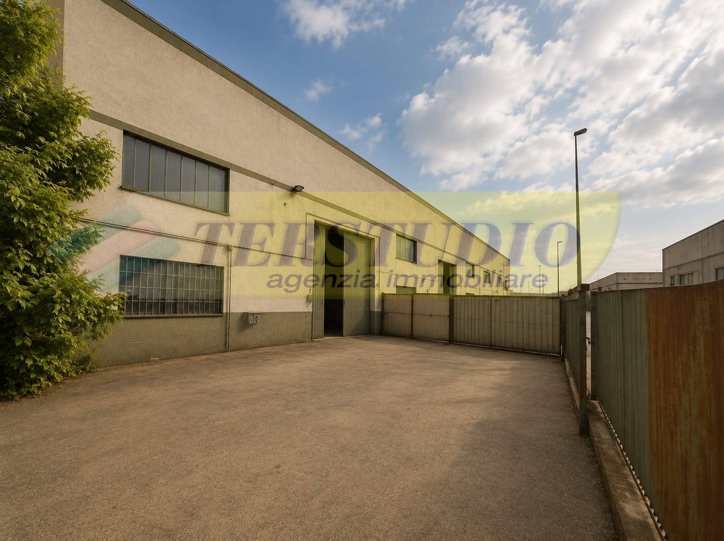 Capannone in vendita a Cologno Monzese