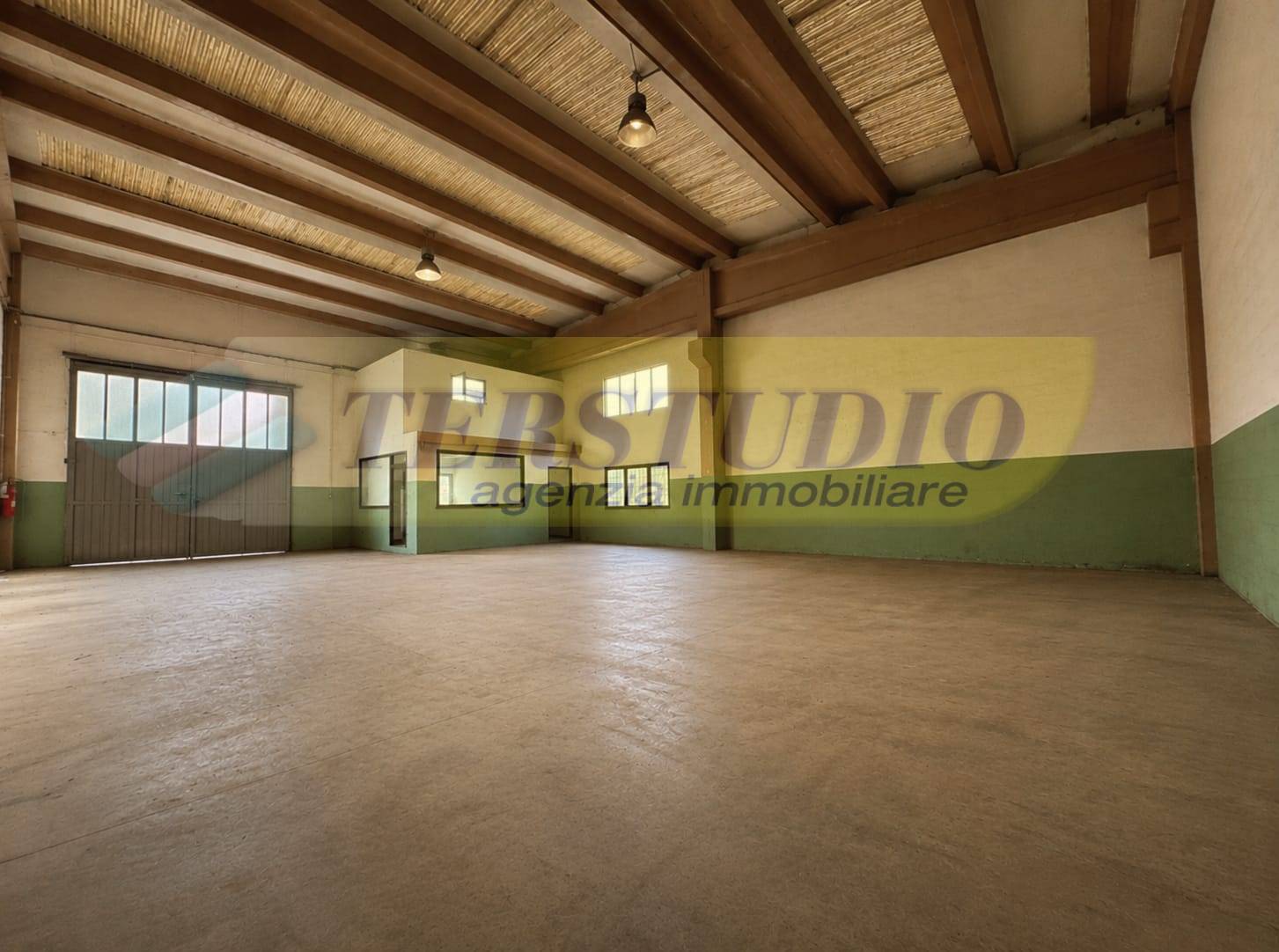 Capannone in vendita a Cologno Monzese
