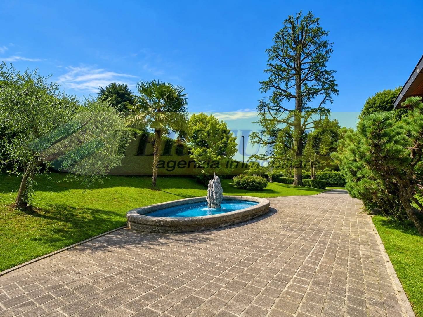 Villa in vendita a Presezzo