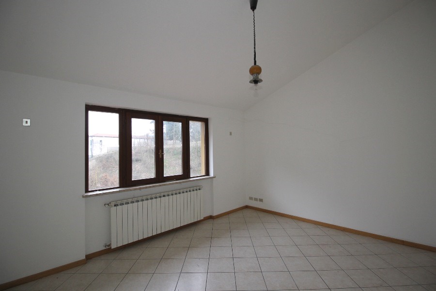 Quadrilocale in affitto a Strozza