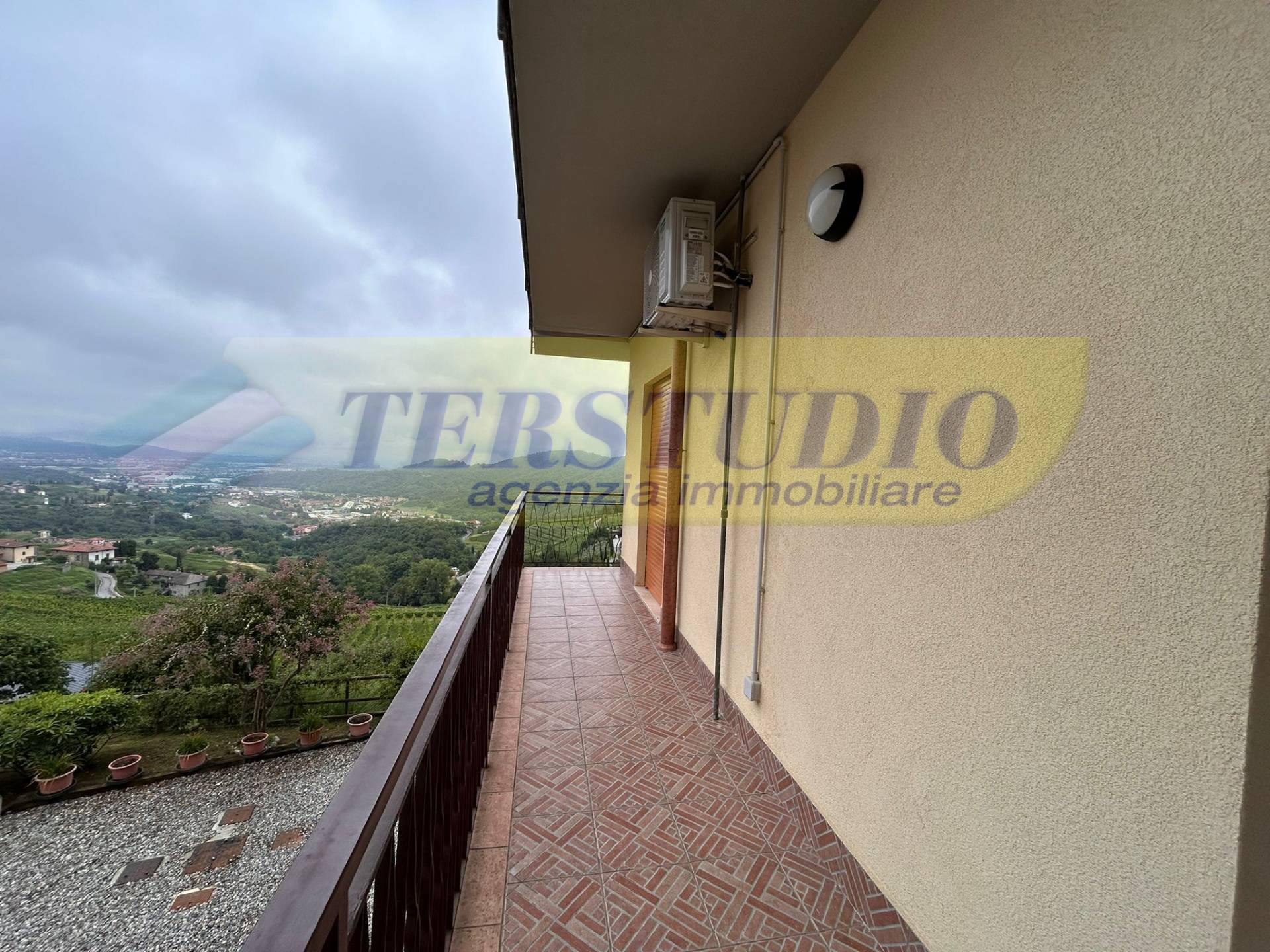 Bilocale in affitto a Pontida