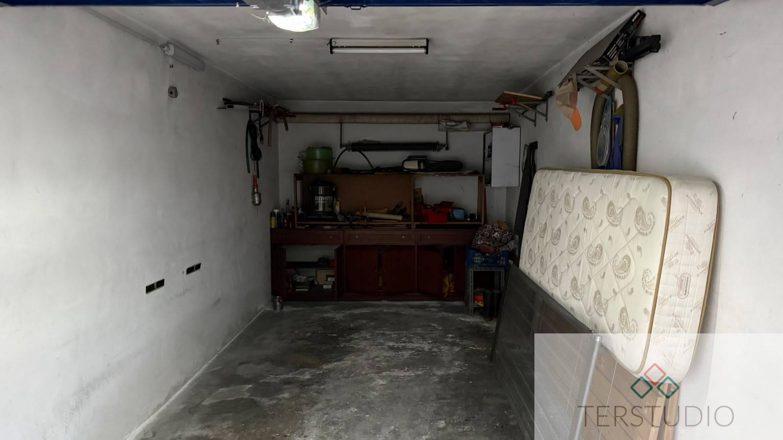 Trilocale in vendita a Monza, Cederna