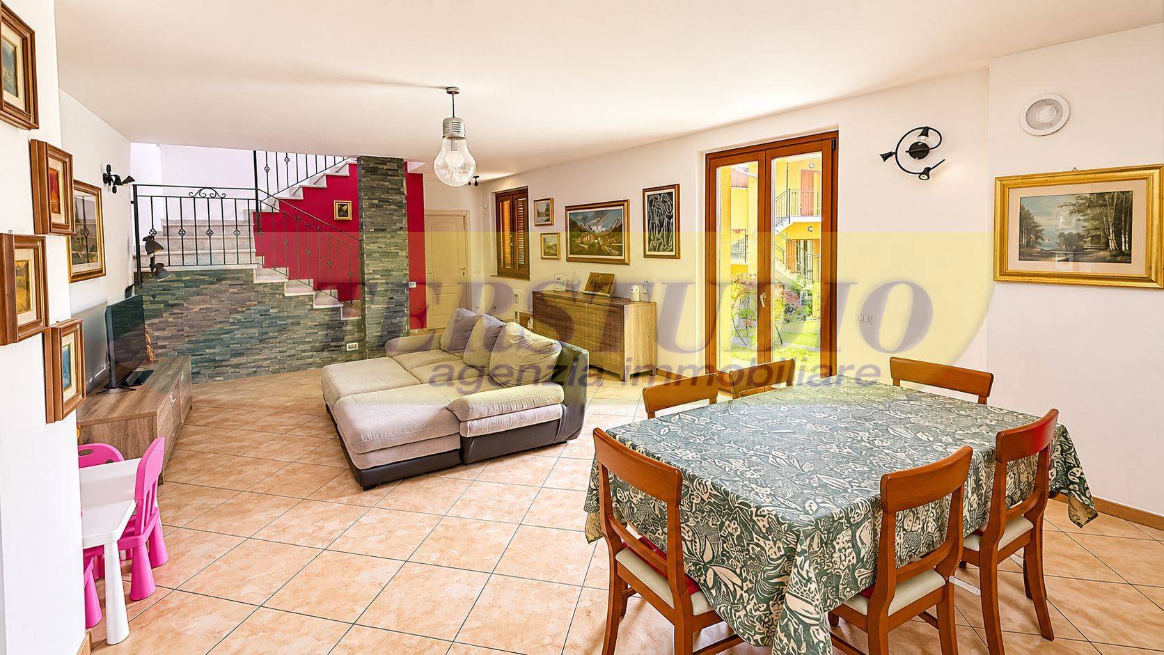 Villa in vendita a Dolzago