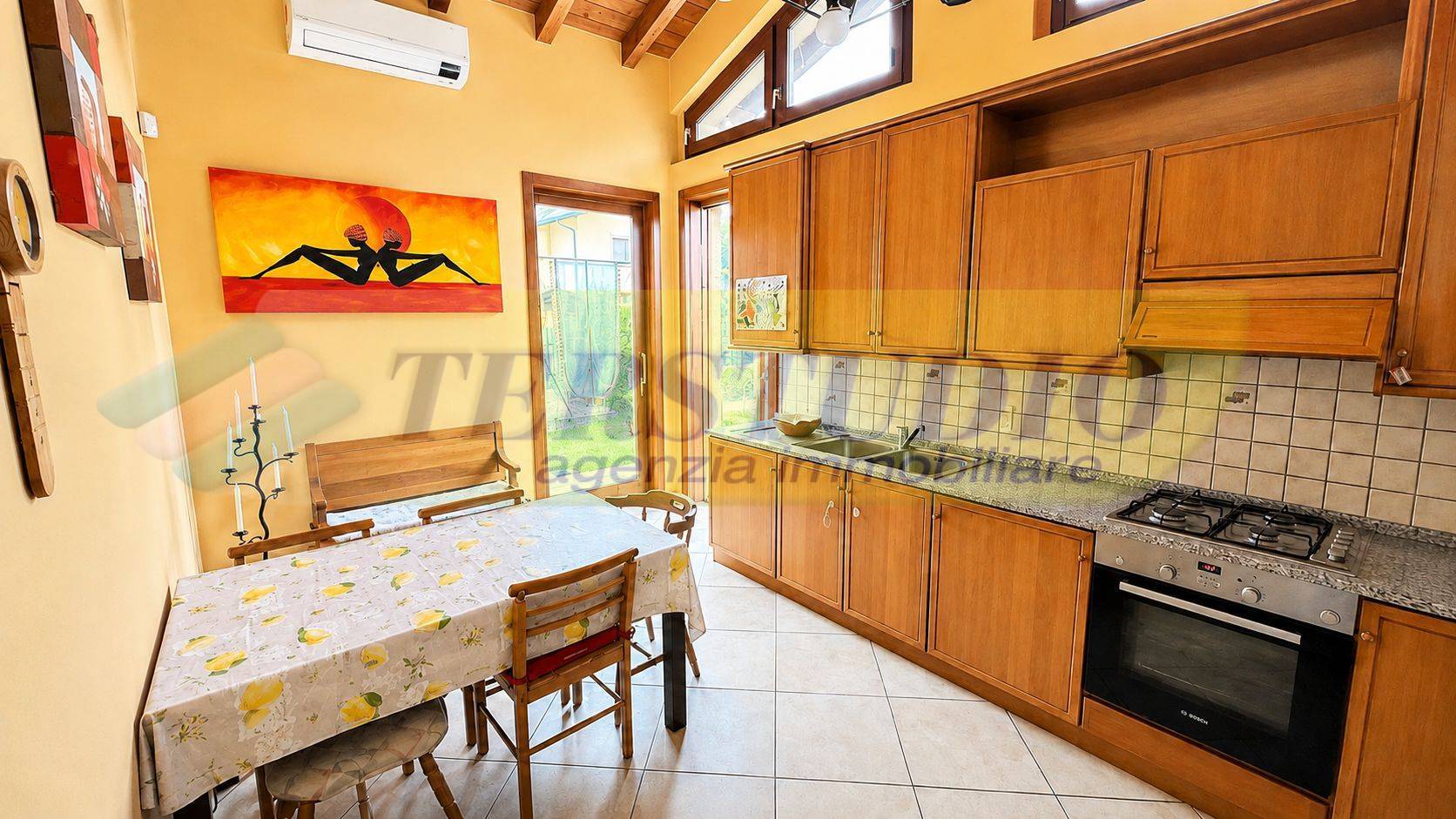 Villa in vendita a Dolzago
