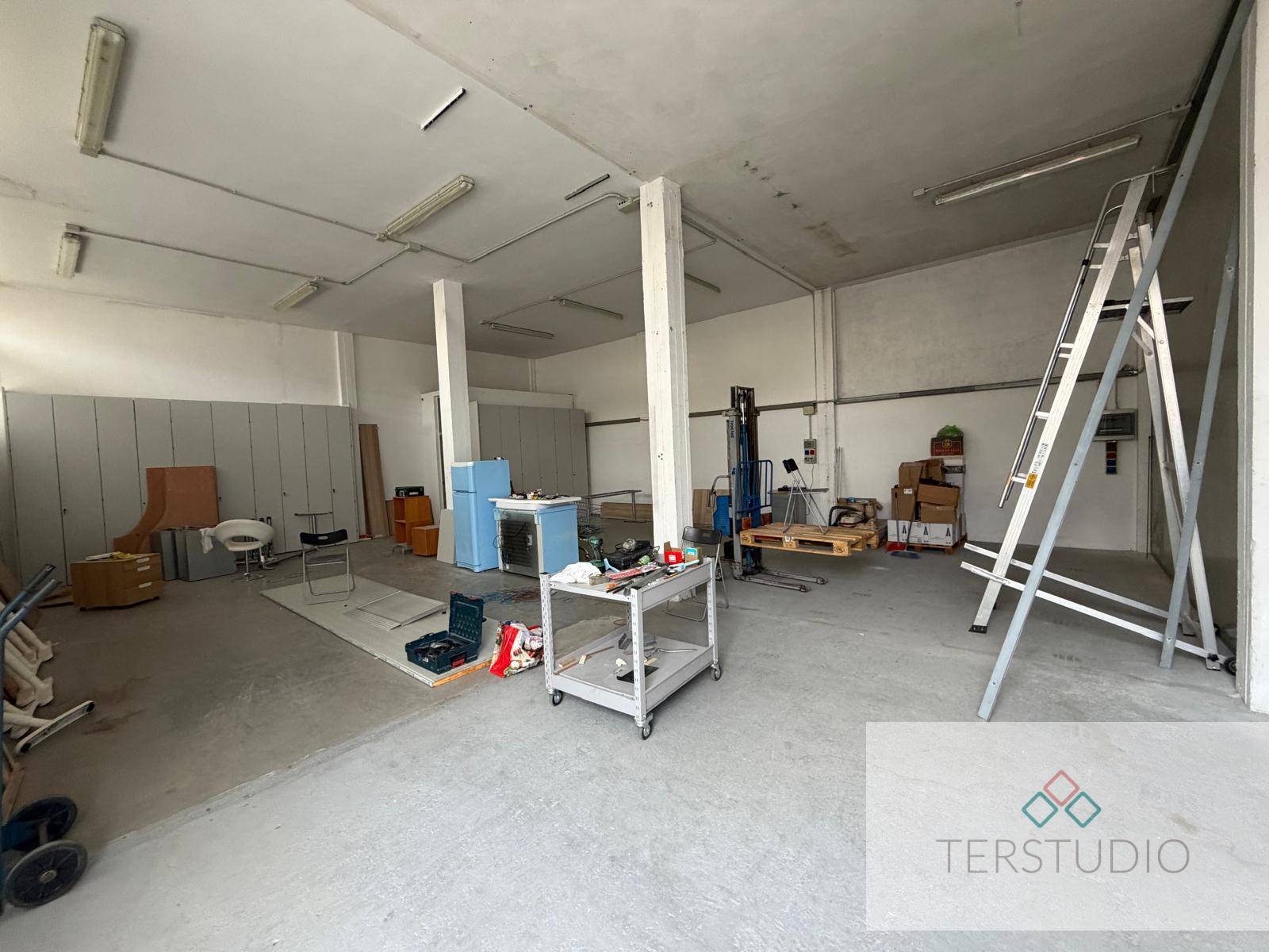 Magazzino in affitto a Medolago