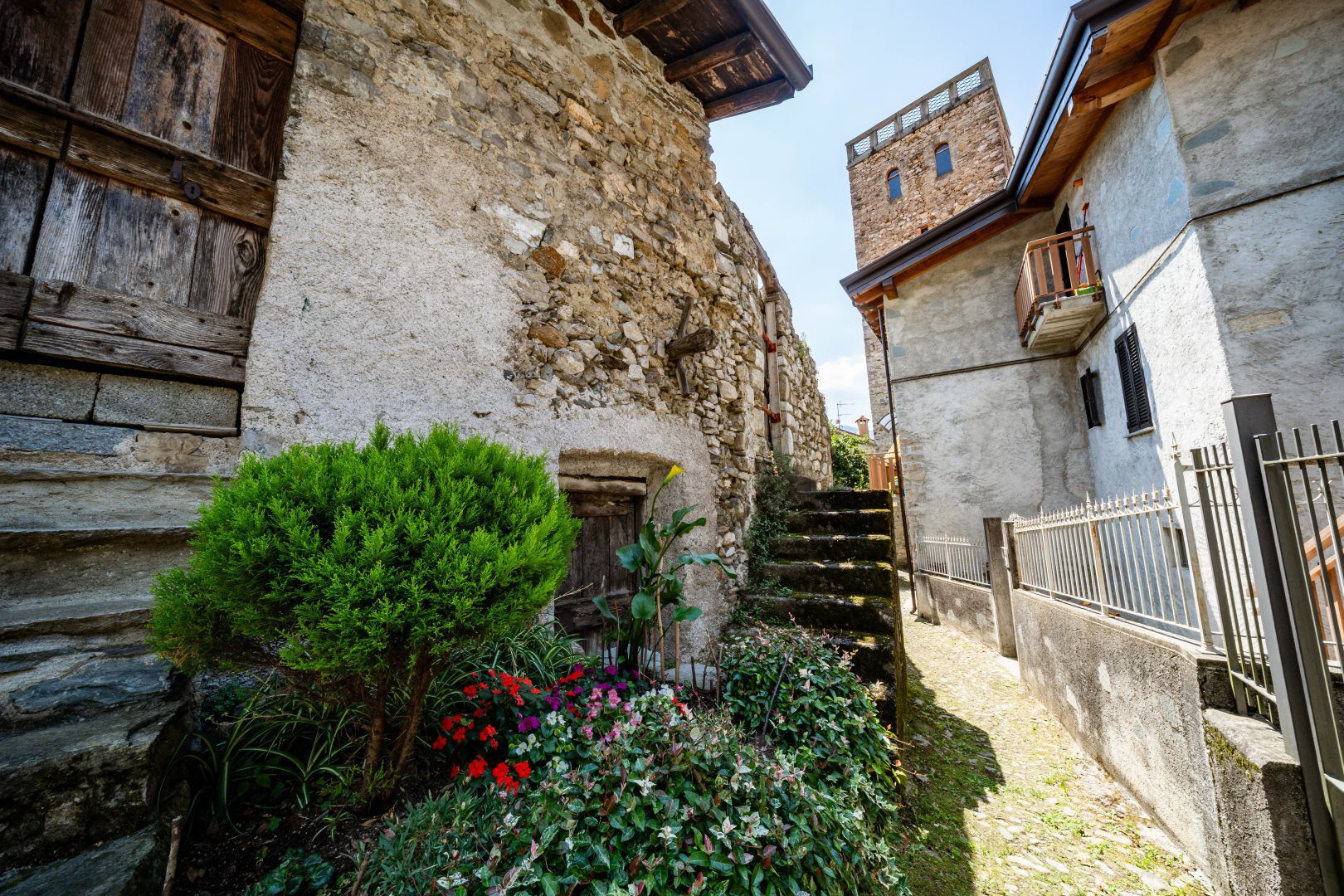 Casa indipendente in vendita a Mandello del Lario