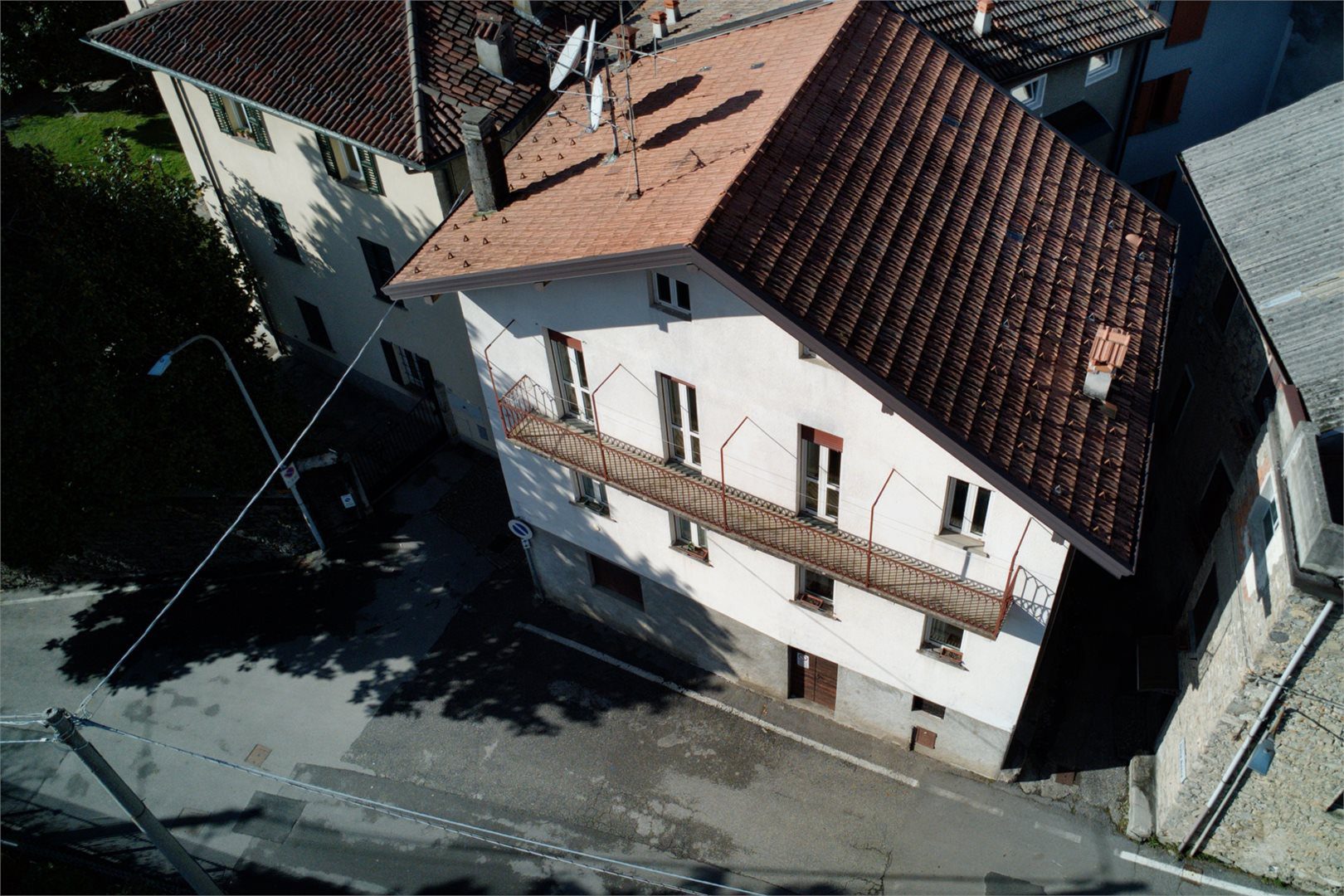Casa indipendente in vendita a Mandello del Lario