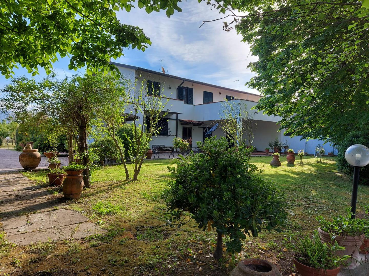 Villa Bifamiliare con giardino, Pisa putignano no